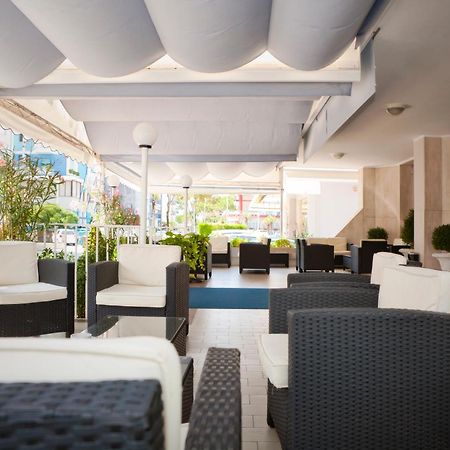 Hotel Bettina Lido di Jesolo Bagian luar foto