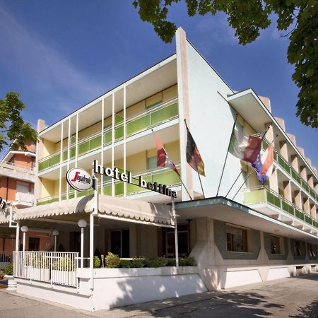 Hotel Bettina Lido di Jesolo Bagian luar foto