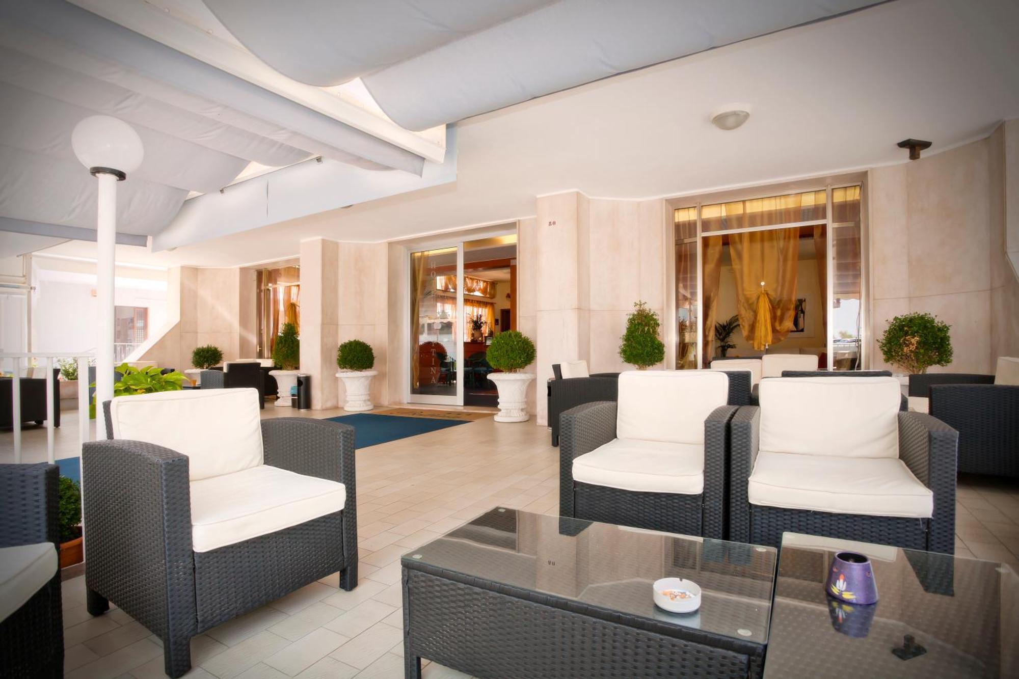 Hotel Bettina Lido di Jesolo Bagian luar foto